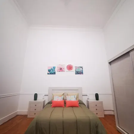 Atlantis Surf 모야