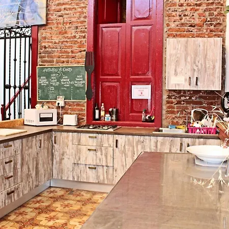 Atlantis Surf 게스트하우스 *