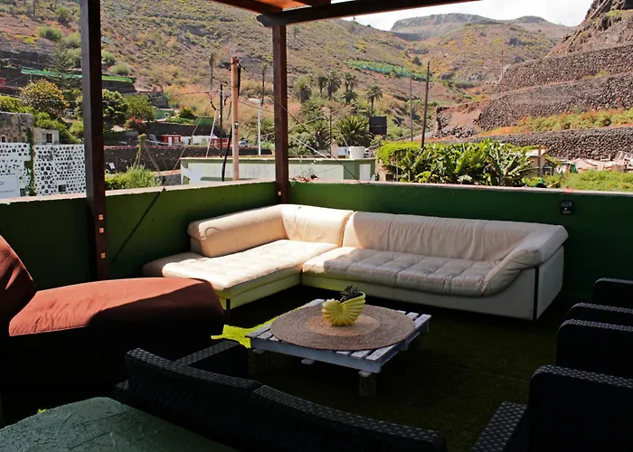 Atlantis Surf בית הארחה