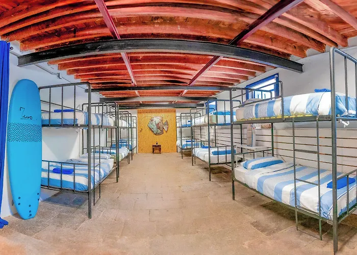 בית הארחה Atlantis Surf