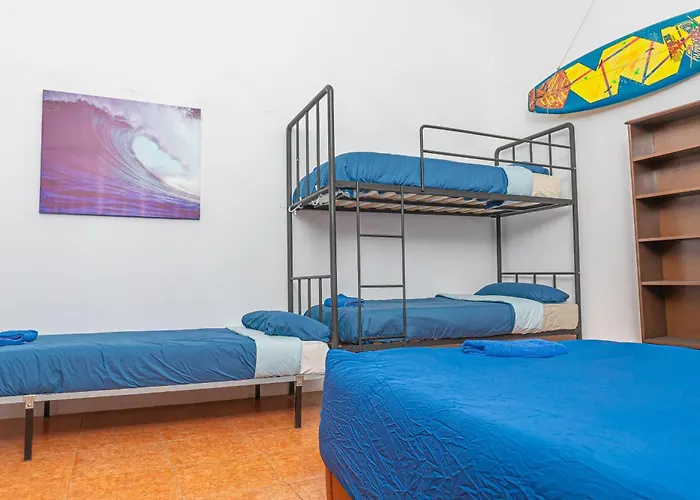 Atlantis Surf Pensión *