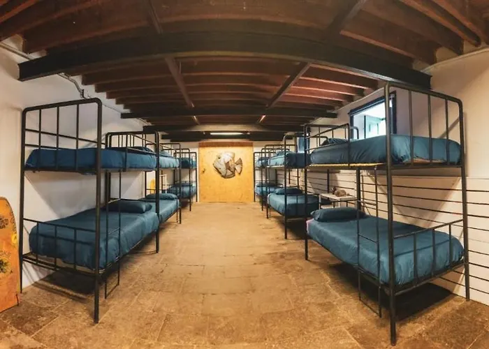 Pensión Atlantis Surf *