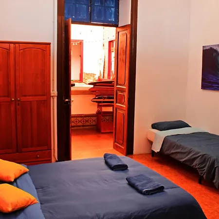 בית הארחה Atlantis Surf