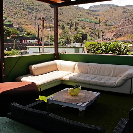 Atlantis Surf בית הארחה