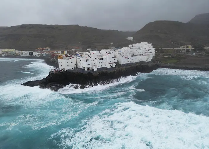 Konukevi Atlantis Surf Moya (Gran Canaria)