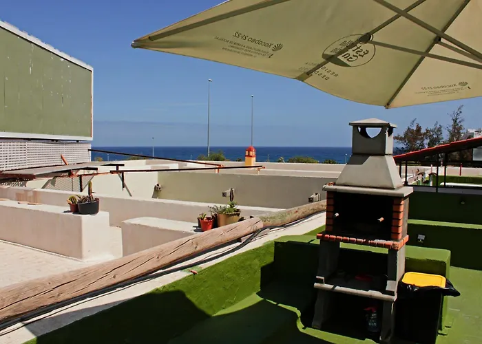 Konukevi Atlantis Surf Moya (Gran Canaria)